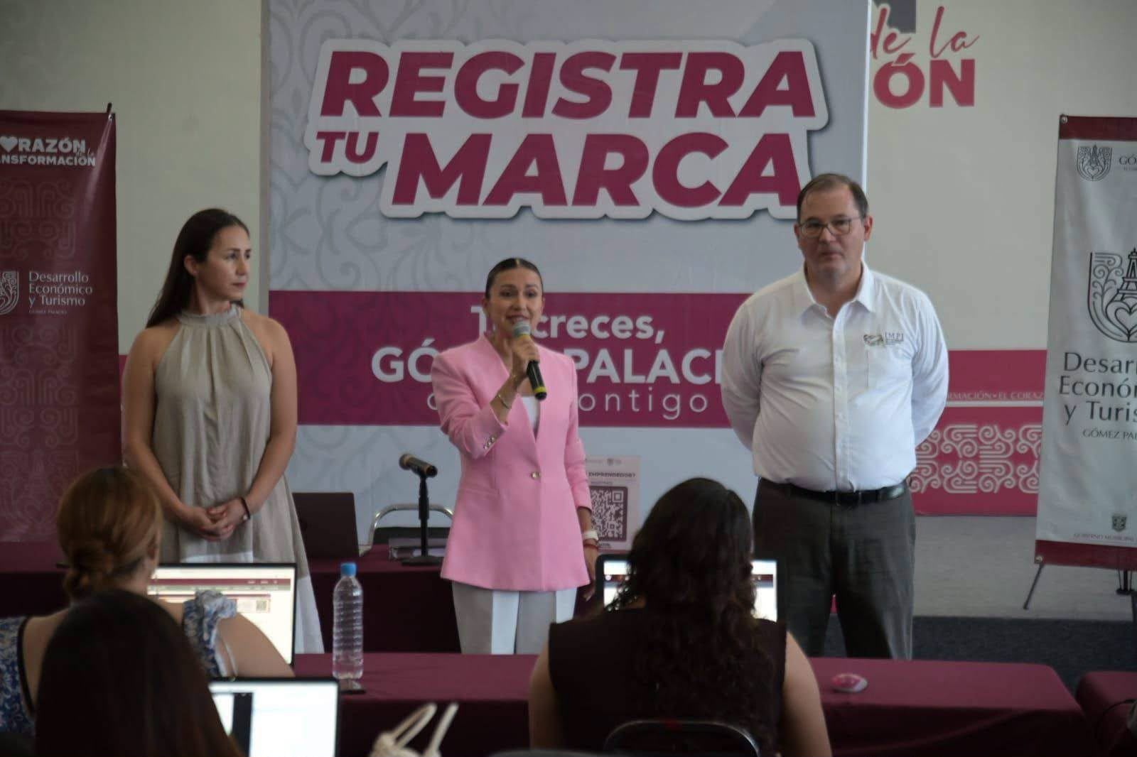 Impulsa Gobierno de Betzabé Martínez el emprendimiento juvenil con apoyo para registro de marca
