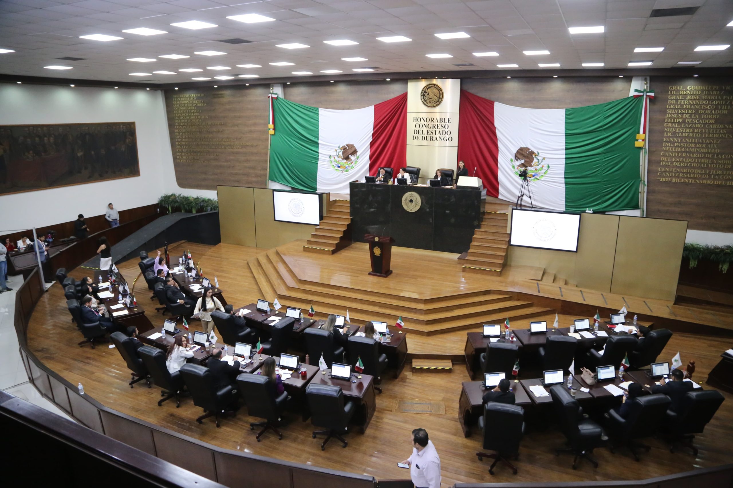 Aprueba Durango que salarios