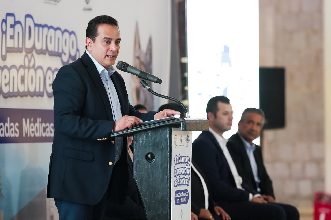 Atiende Toño Ochoa la salud de los más pequeños de la gran familia