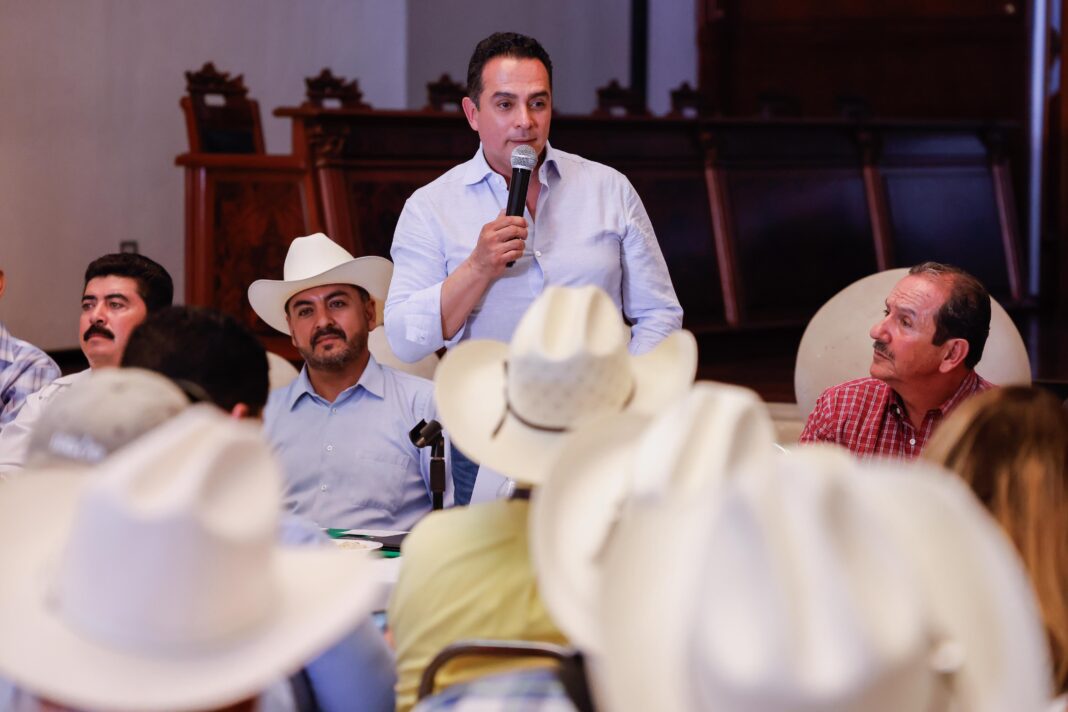 Reconocimiento a Toño Ochoa por su Compromiso con la Zona Rural