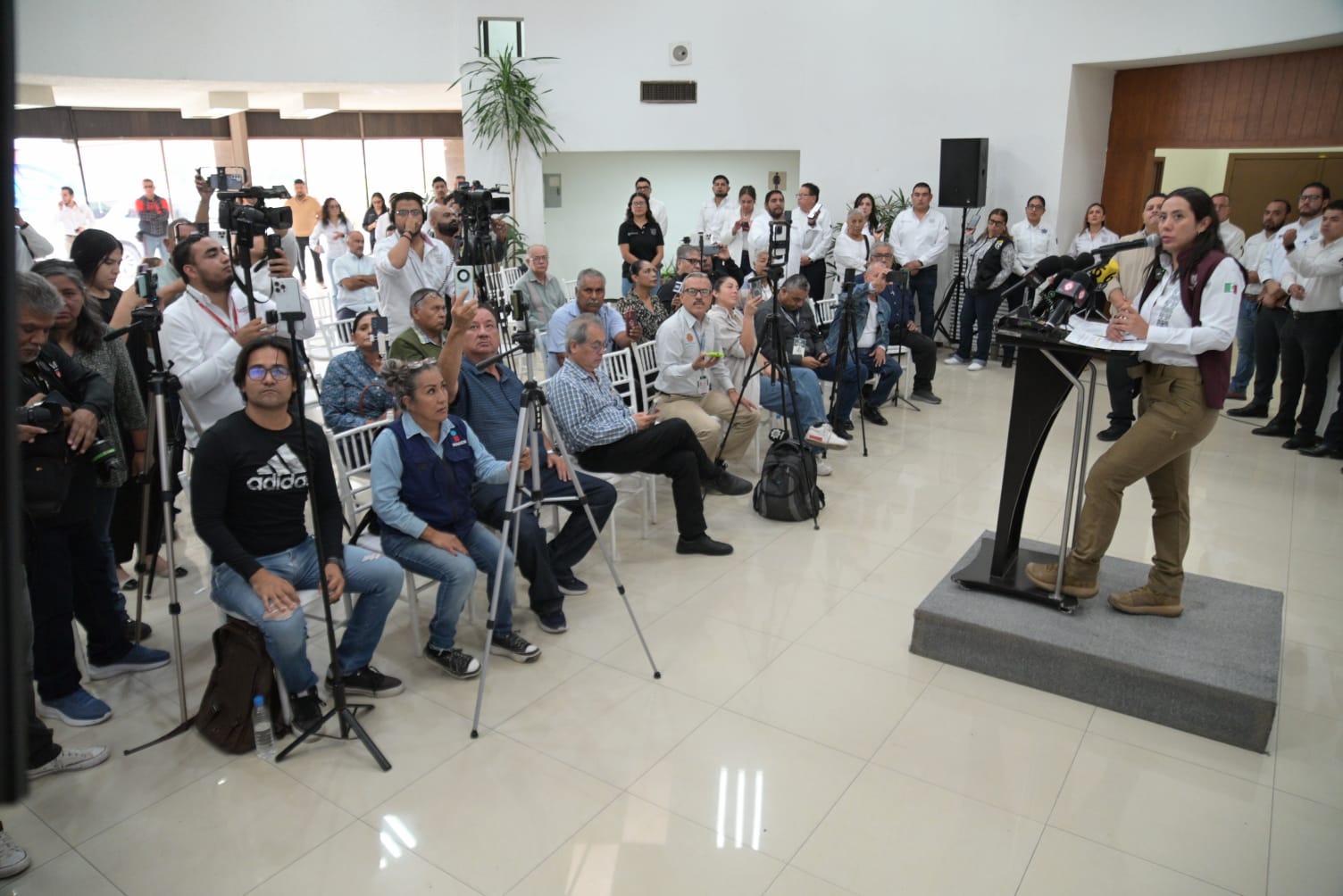 Betzabé Martínez anuncia inversión de 4 mdp para reconstruir viviendas afectadas por las lluvias