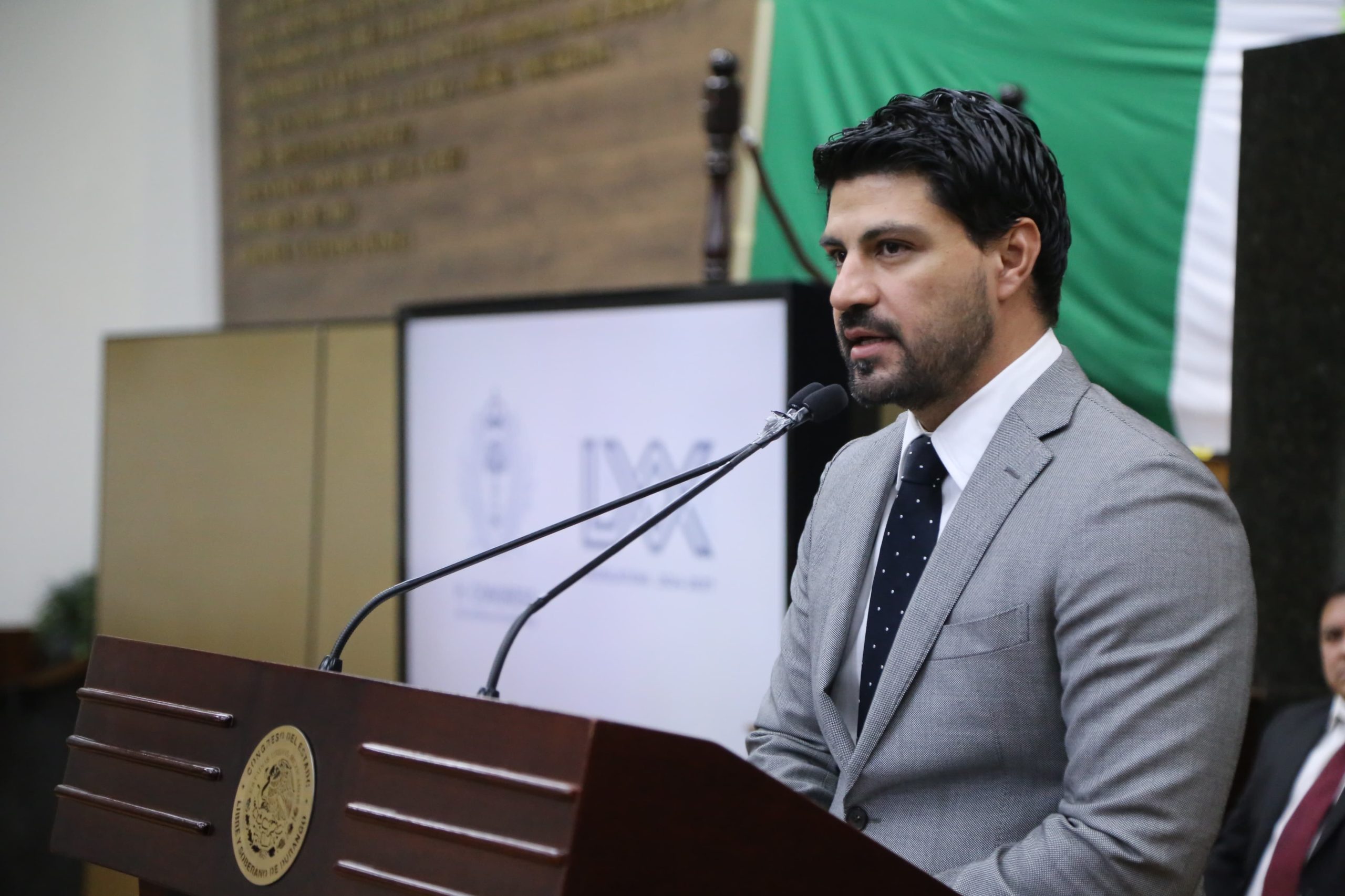 Constitucionalizar programas sociales, avance a la justicia social: Martín Vivanco