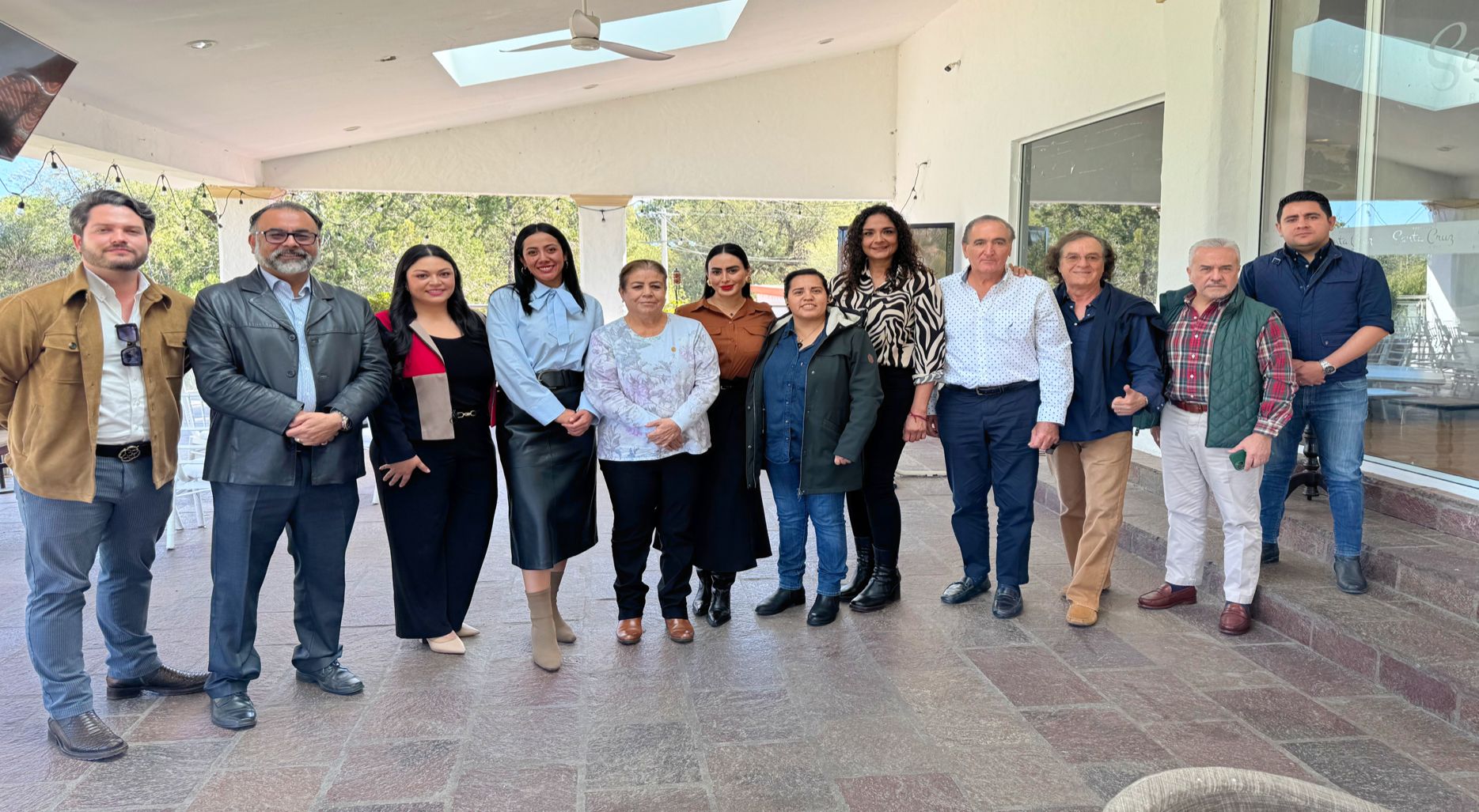 Gestionarán Cynthia Hernández y Flora Leal recursos para obras hidráulicas