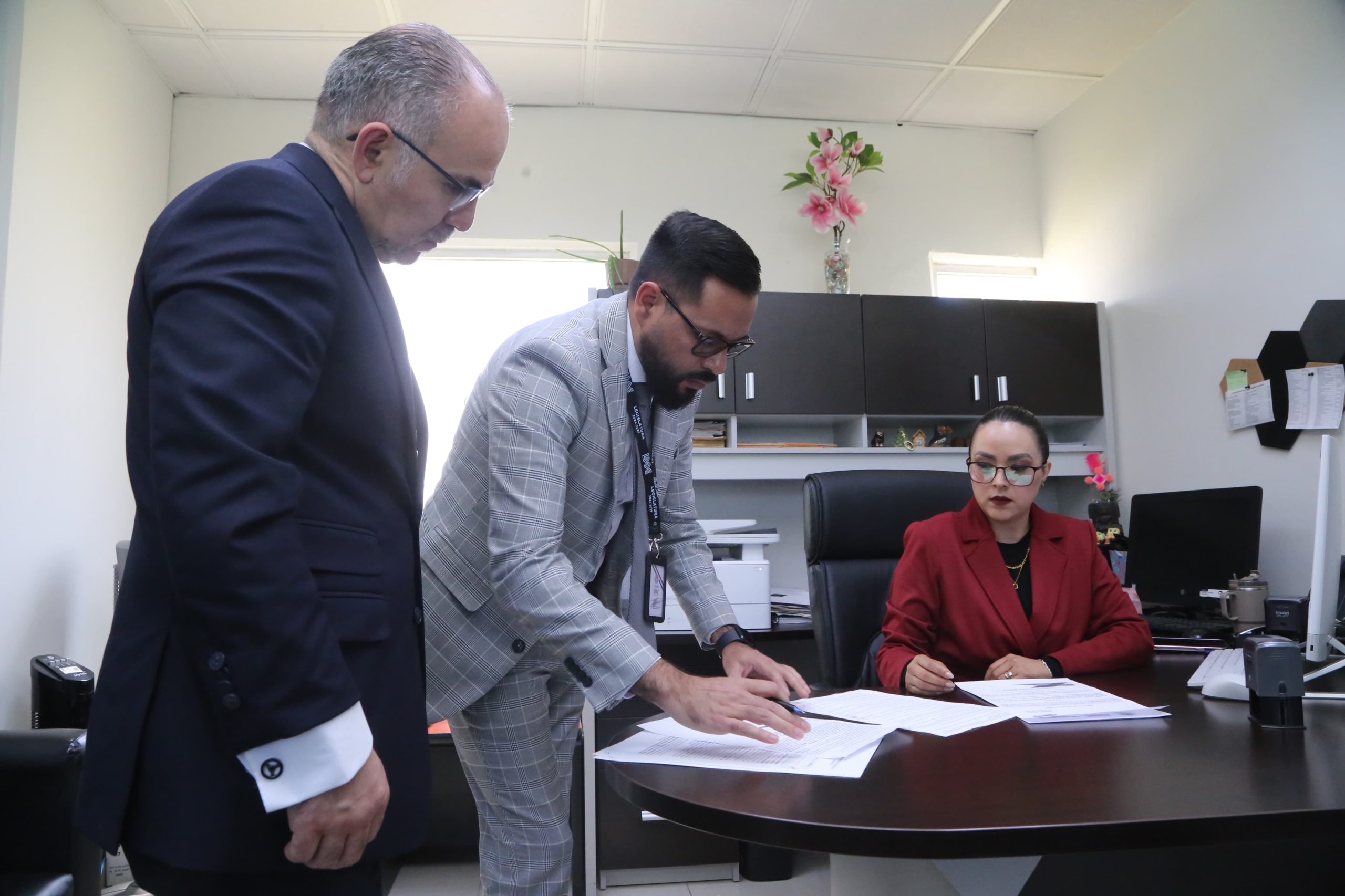 Presenta Congreso denuncia ante la Fiscalía por daños tras incendio