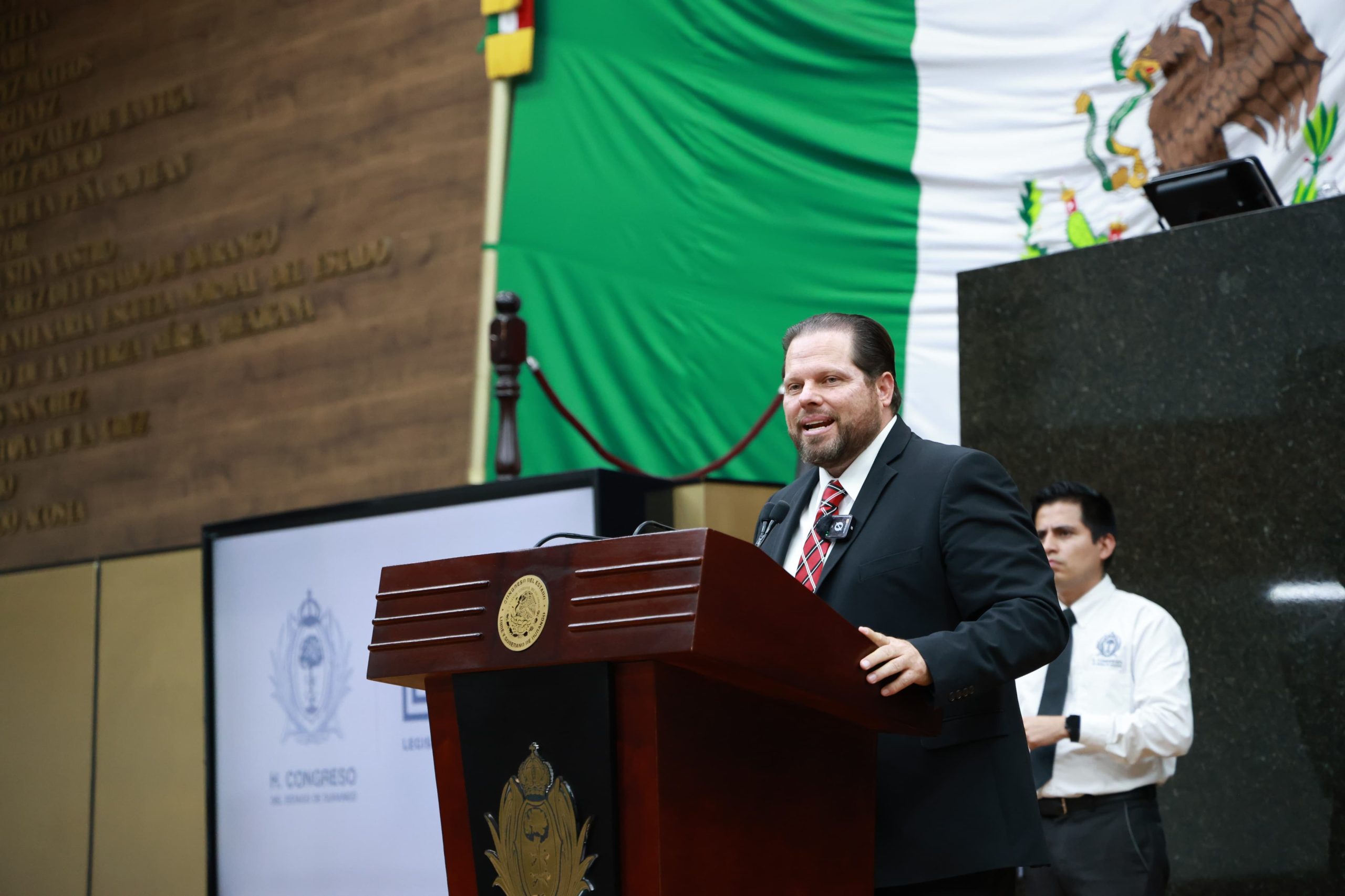 Propone Otniel García obligar a municipios a rendir cuentas semestrales sobre sus planes de desarrollo