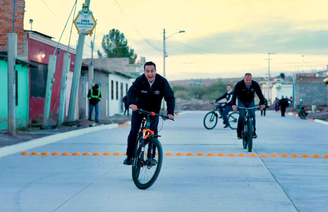 Pavimentación, obras y nuevas vialidades este 2026 para la gran familia duranguense: Toño Ochoa