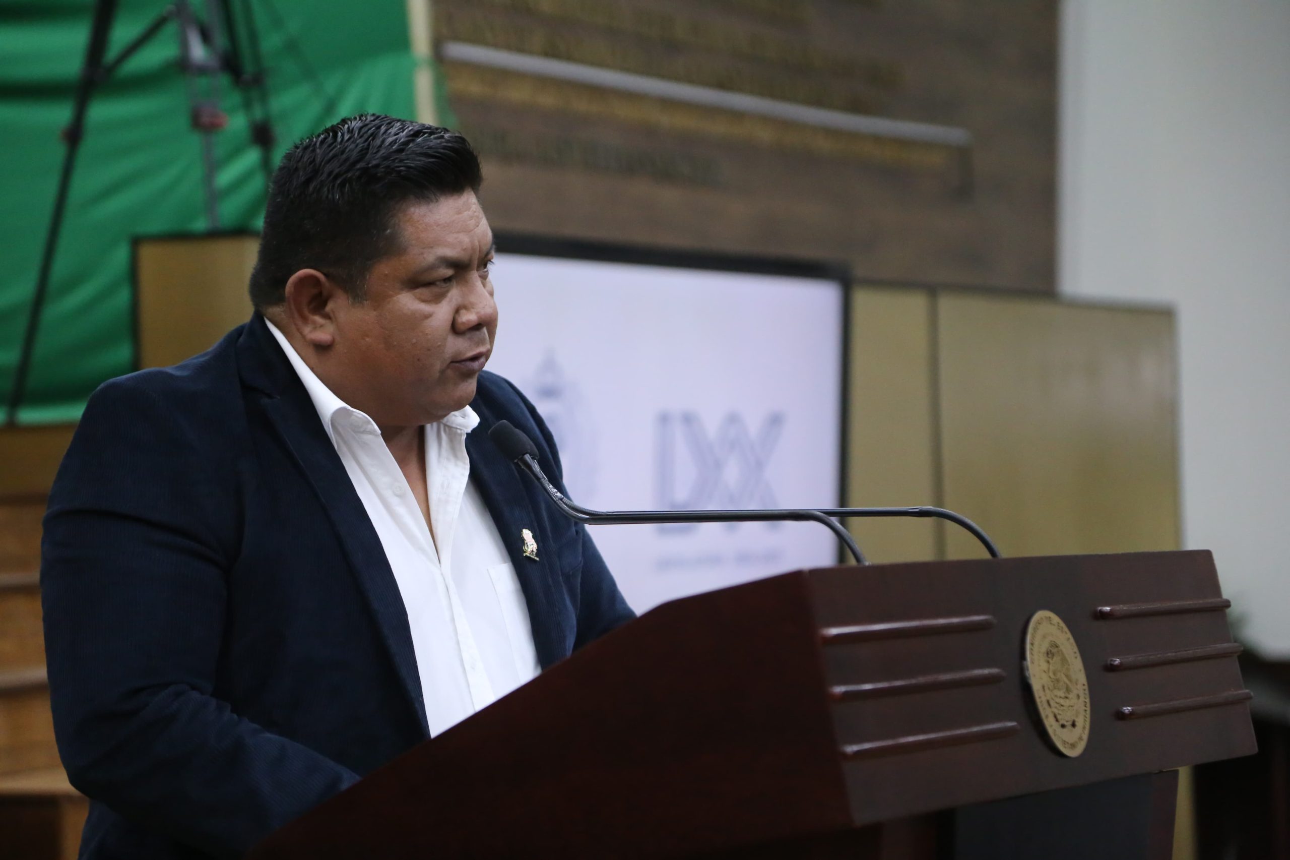 Supremacía constitucional fortalece la democracia: Bernabé Aguilar
