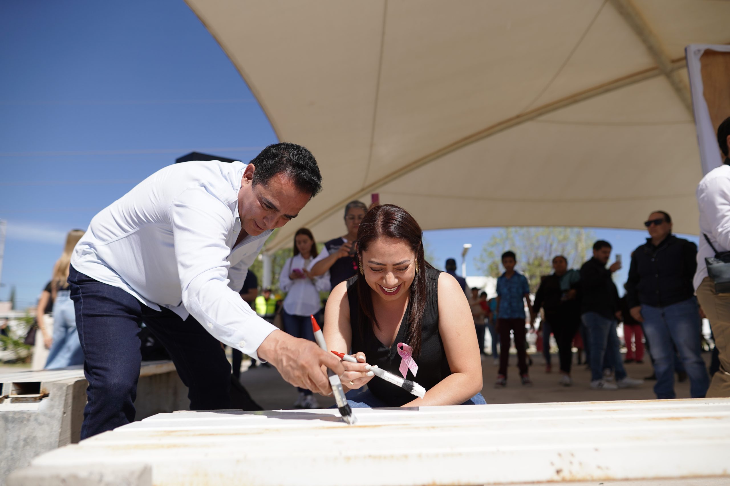 Toño Ochoa enchula Unidad de Villas del Guadiana VI; en unidad lleva más deporte y cultura.
