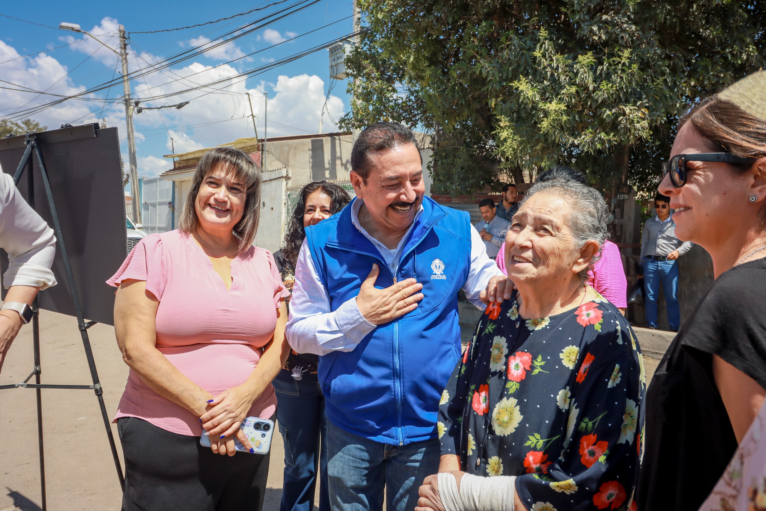 Avanza la transformación de la Cuadra del Ferrocarril con pavimentación del Municipio