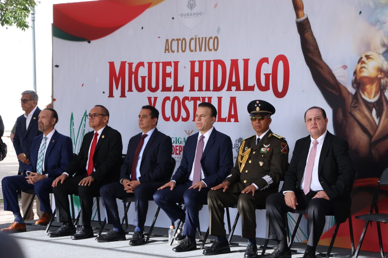 Ernesto Alanís representa al Poder Legislativo en actos cívicos del “Mes Patrio”.