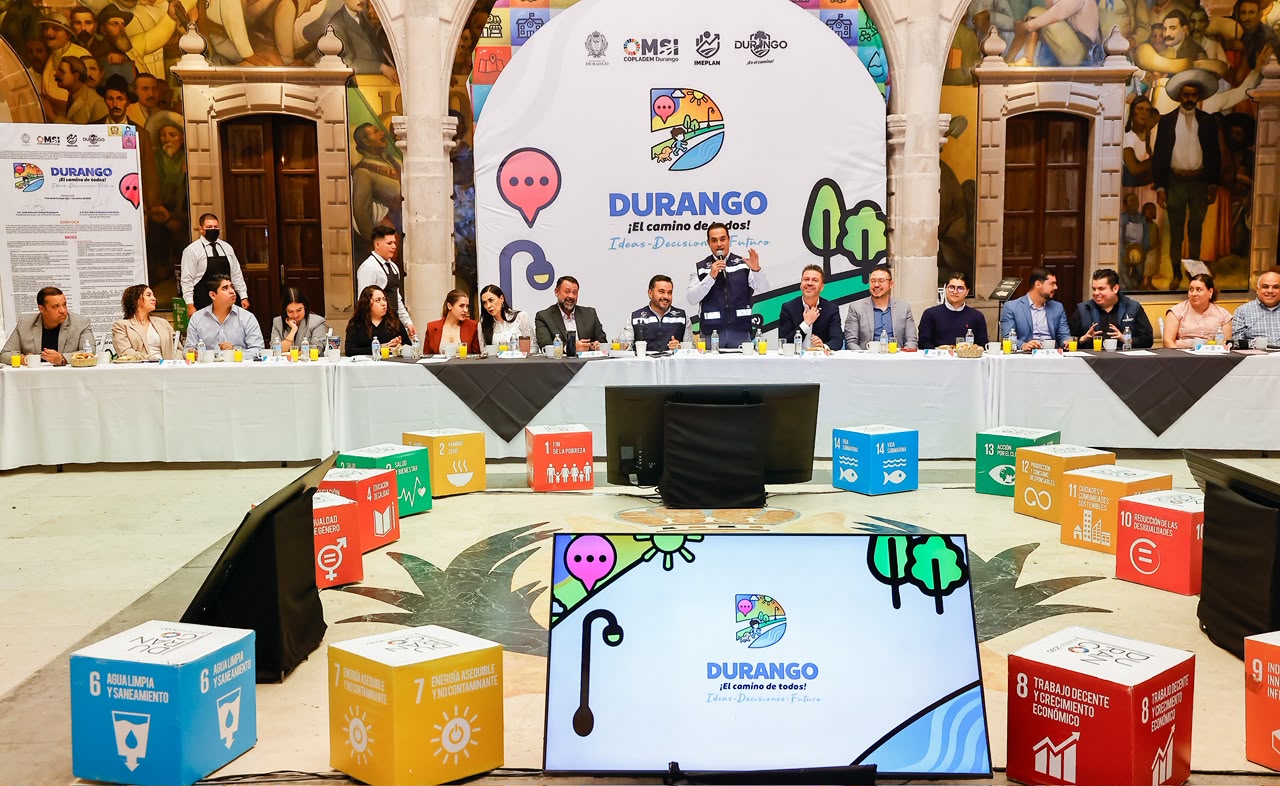 Invita Toño Ochoa a la gran familia a construir el Durango del 2027