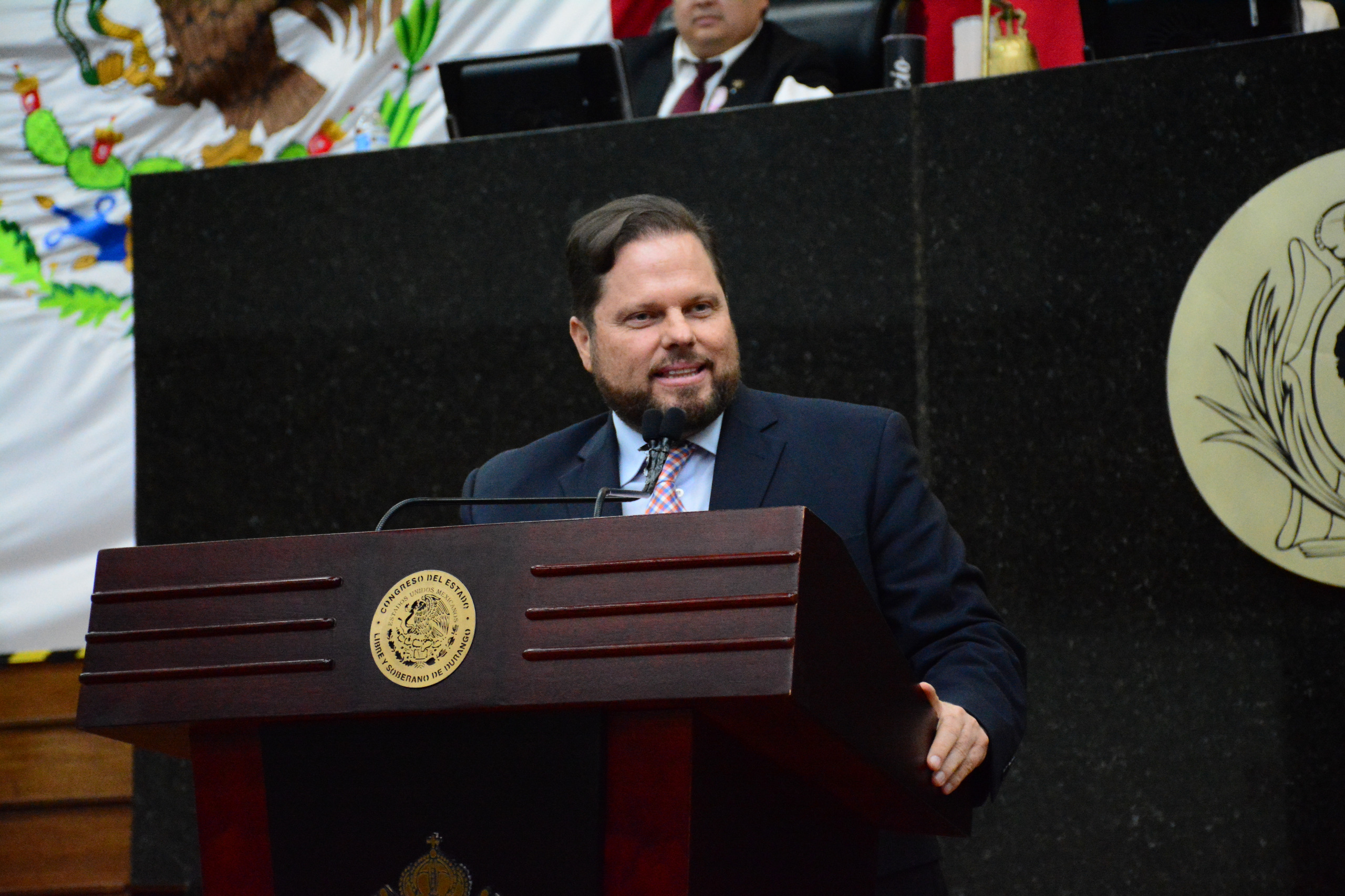 Proponen diputados de Morena desaparecer el IDAIP y el INEVAP