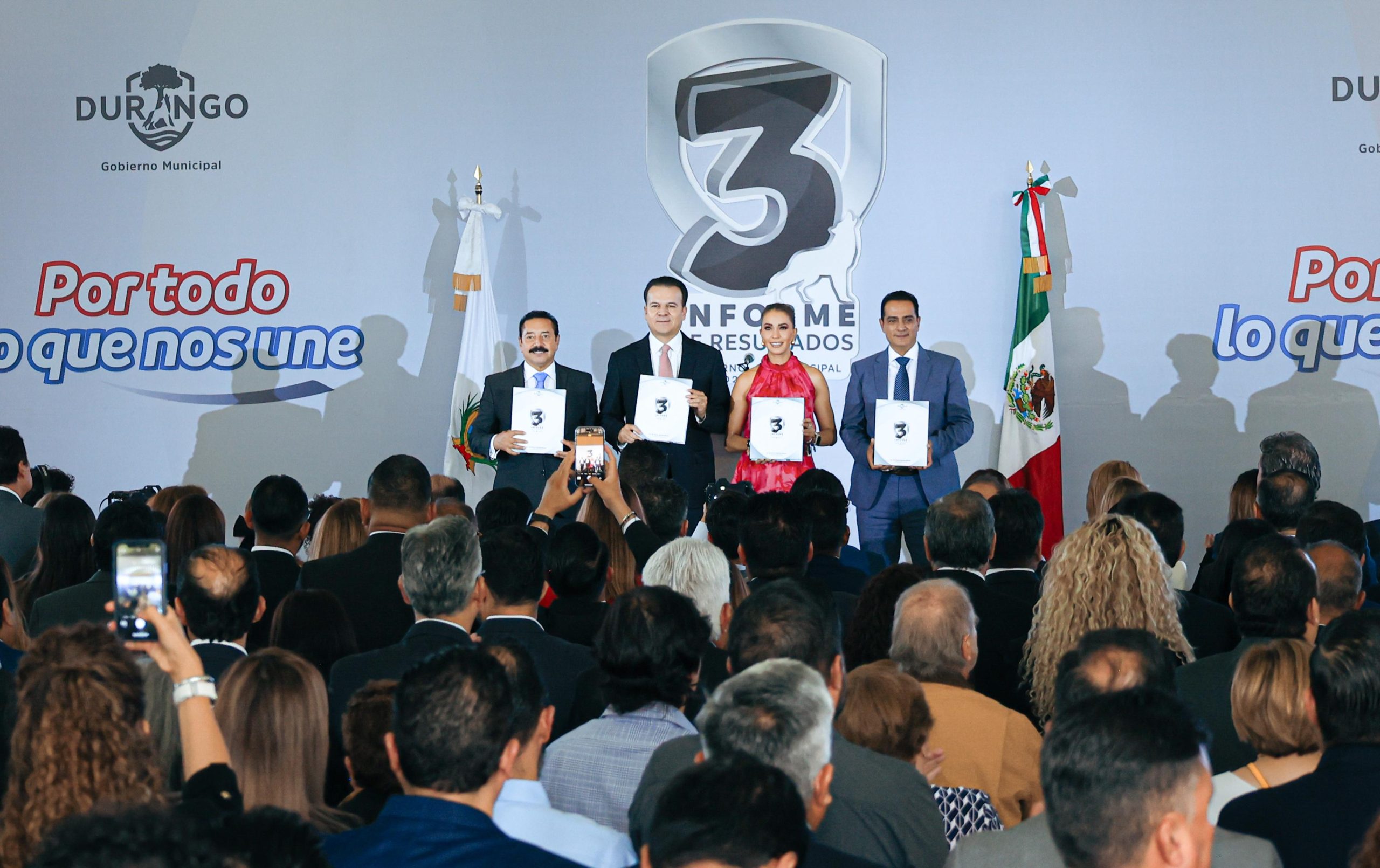 “Misión cumplida con resultados históricos para Durango”; rinde Bonifacio Herrera su 3er Informe de Gobierno