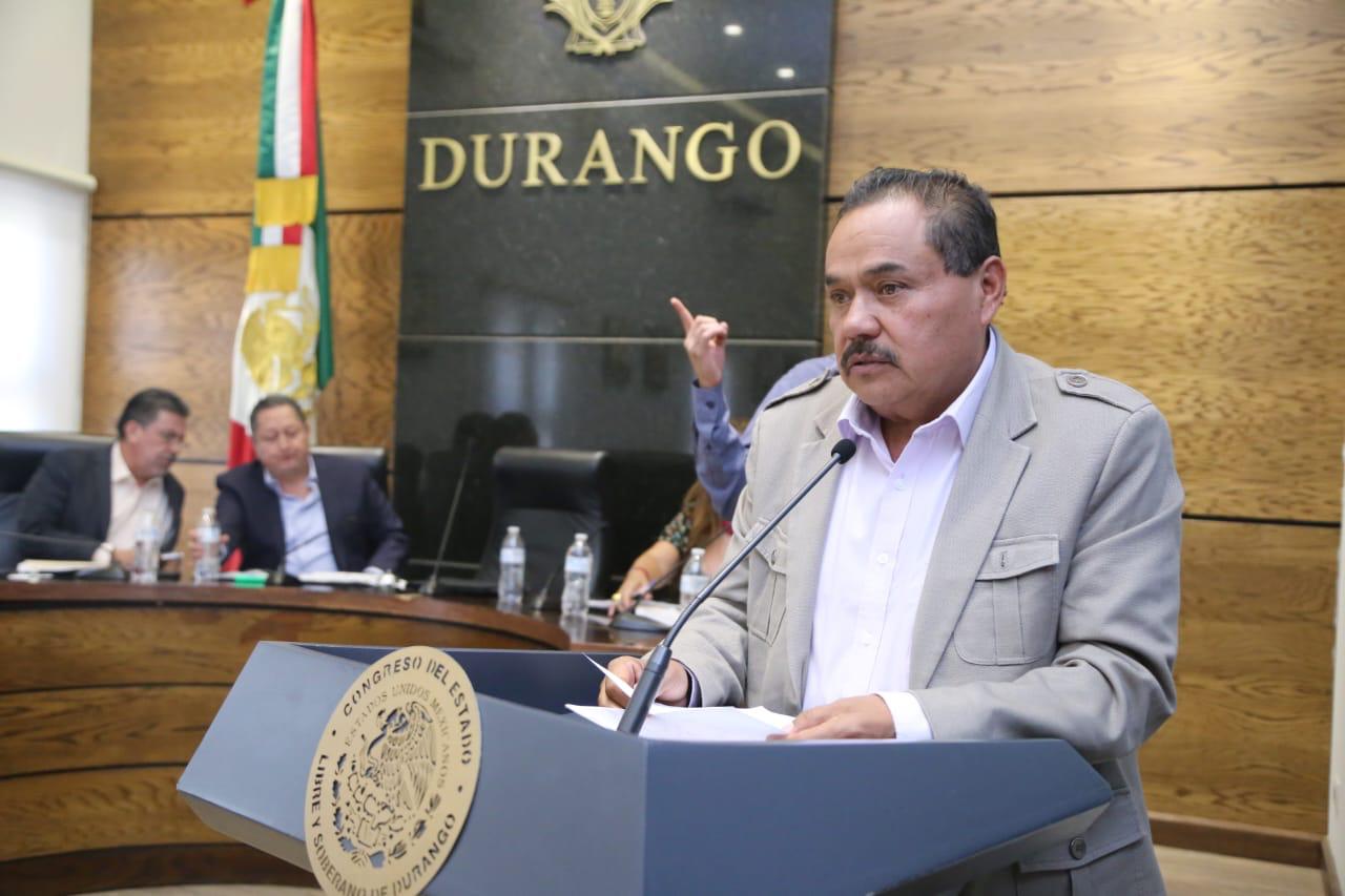 Se deben atender necesidades de alumnos y padres de familia