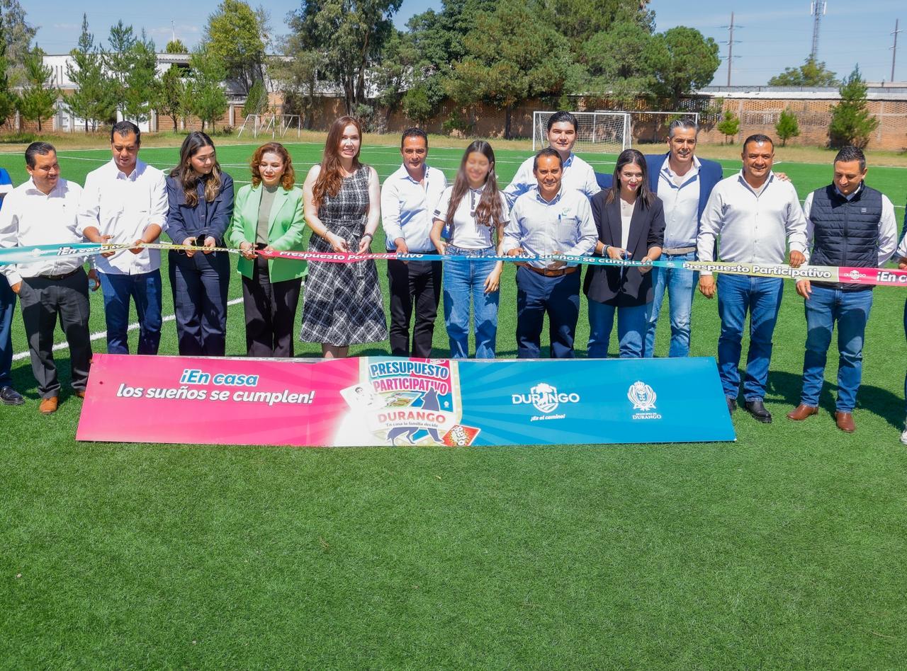Toño Ochoa cumple con la gran familia Cobaed: Cancha de Fútbol 7 sueño hecho realidad con el PP