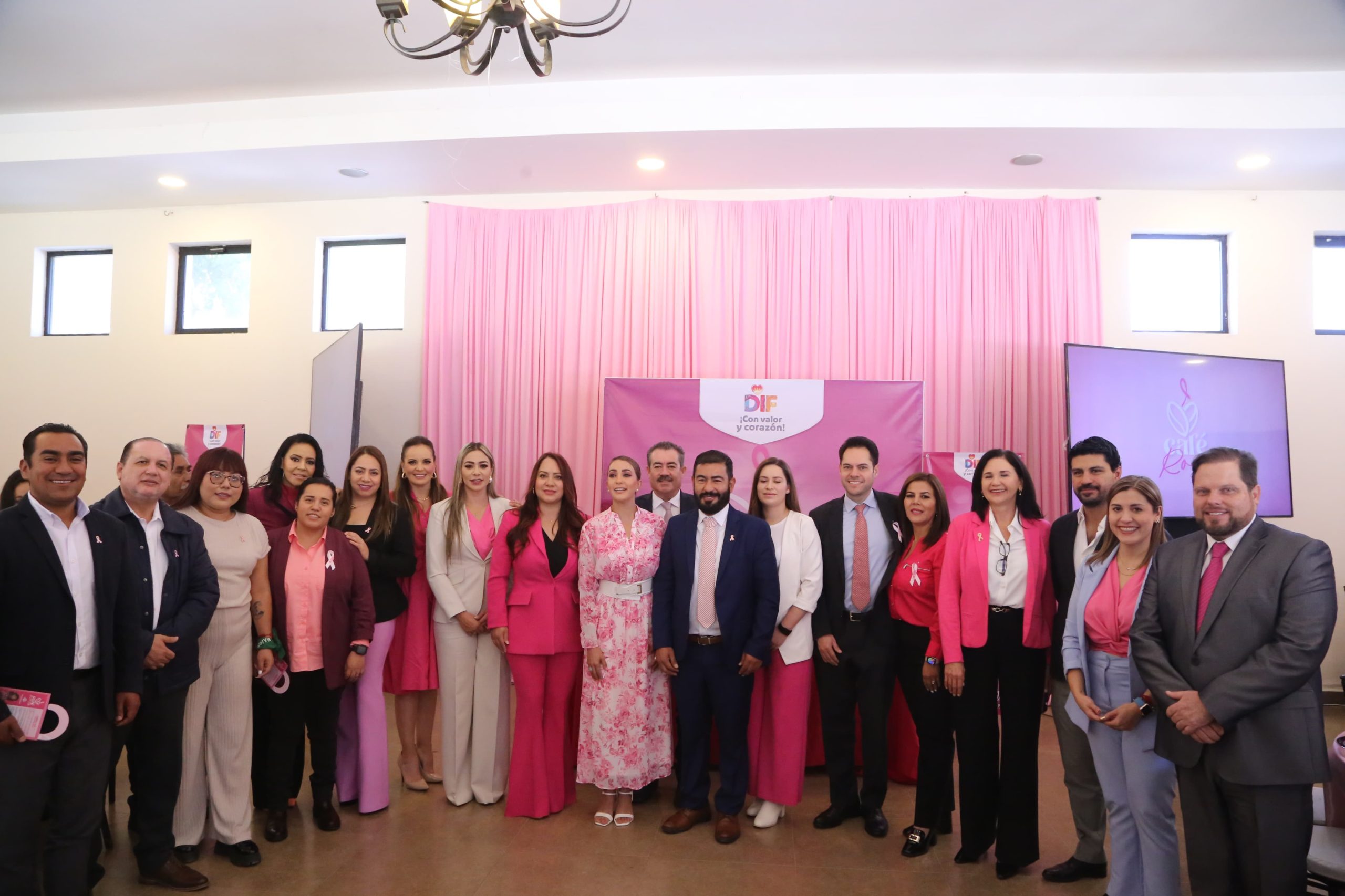 Diputados se suman a “Café Rosa” en apoyo a la prevención del cáncer de mama