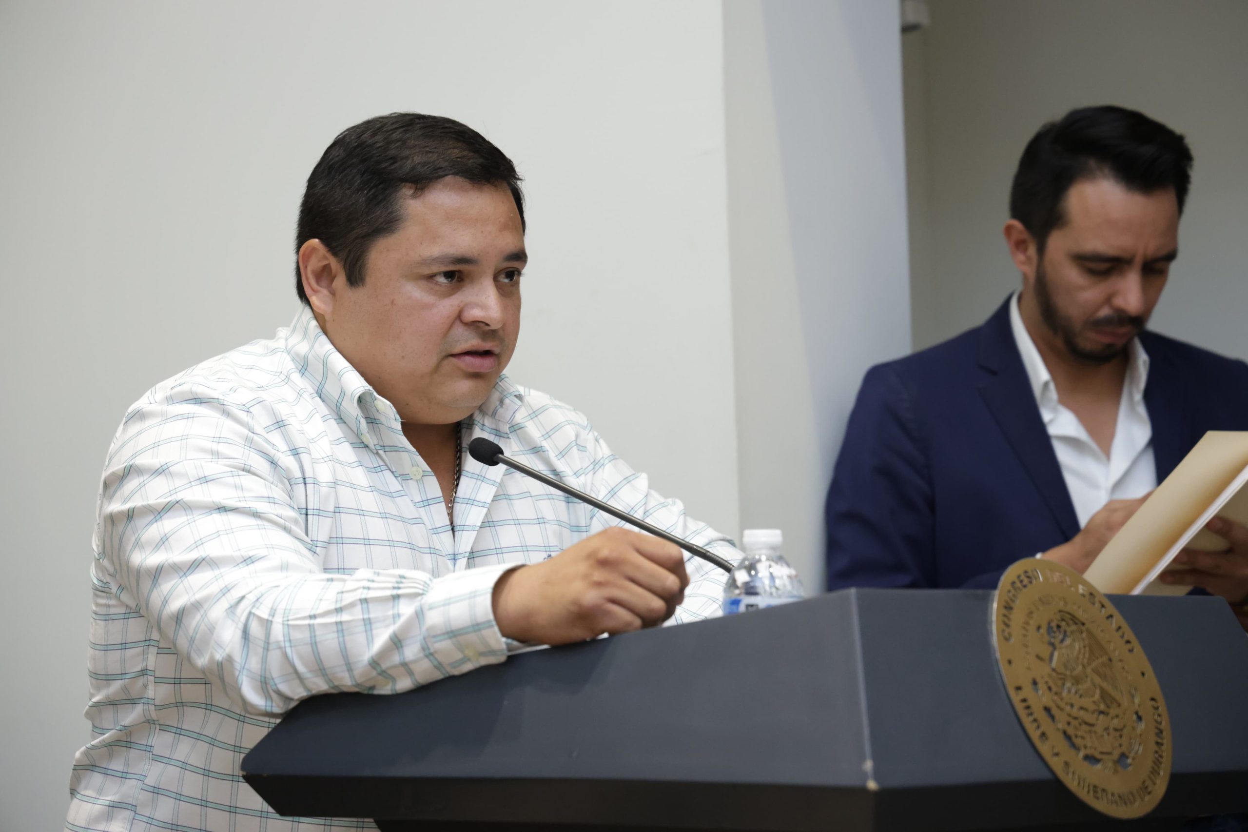 Impulsa Octavio Adame mayor seguridad para motociclistas